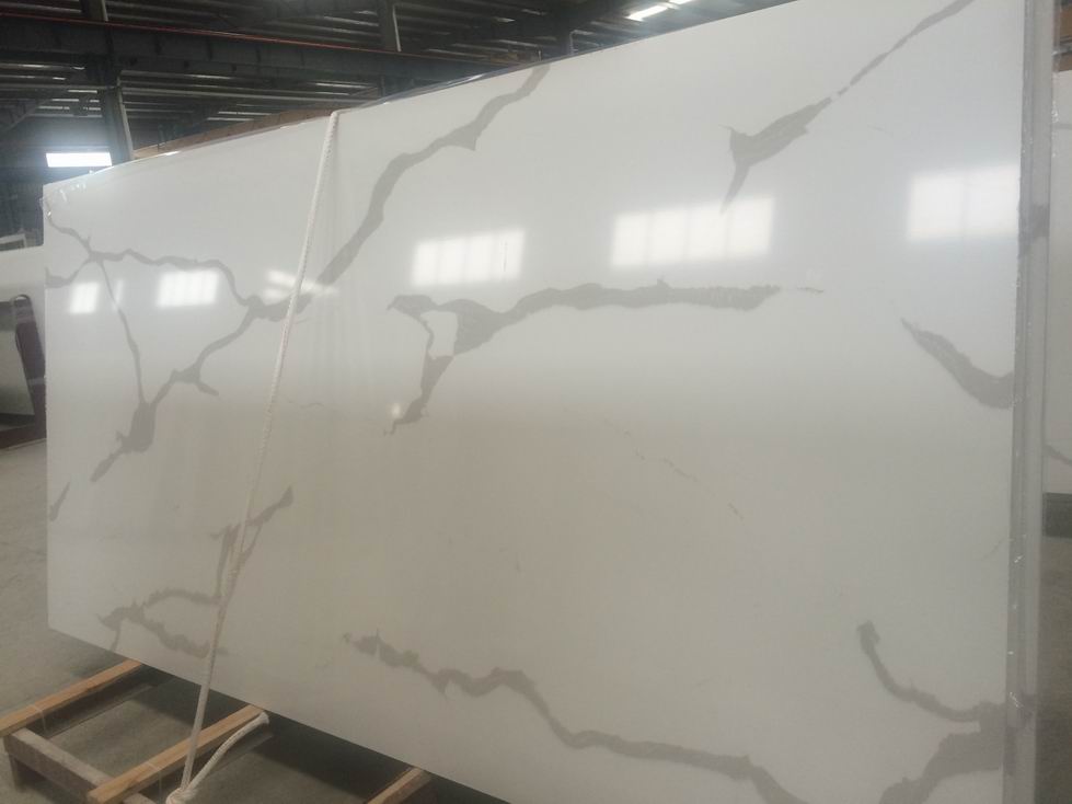 Calacatta quartz